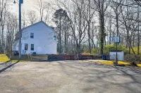 Riverside House w/ Kayaks, Piano & Fireplace - Wifi