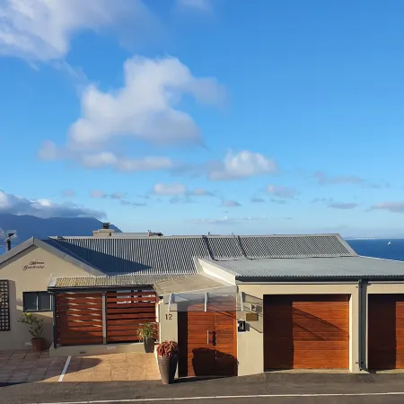 Mariner Guesthouse & Villa