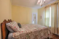 The Lilac Cottage is a charming 2-bedroom house in Cloudcroft with fenced yard!