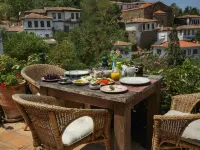 Terrace Houses Sirince - Fig, Olive Clockmakers and Grapevine Hotels in Sirince