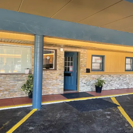 Royal Inn