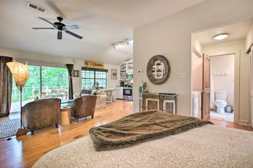Enchanting 'Whitney Cabin' w/ Beach & Creek! - Pet friendly