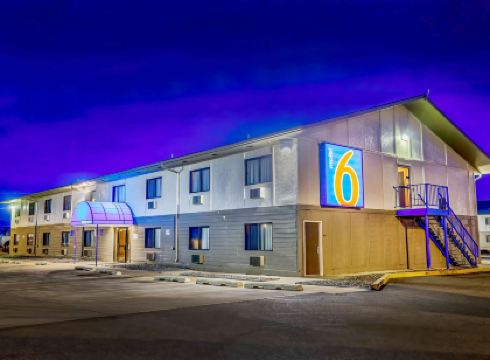 Motel 6 Duluth, MN