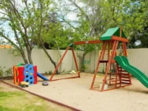 Nicholas Royal Motel - No Pets Allowed Hotels in Hay