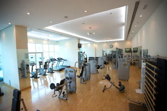 Tamani Marina Hotel & Apartments