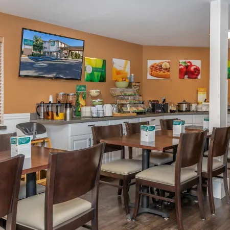 Quality Inn & Suites Silverdale Bangor-Keyport