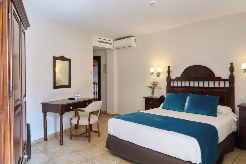 Hotel María de Molina Hoteles en Torreperogil