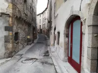 Les insolites de Champeix Hôtels à : Champeix