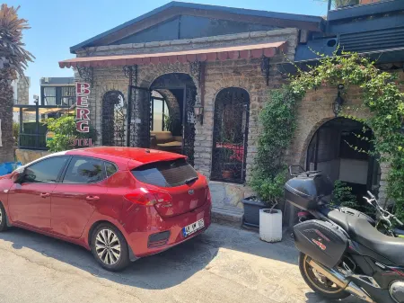 Berg Otel Отели в г. Gumbet