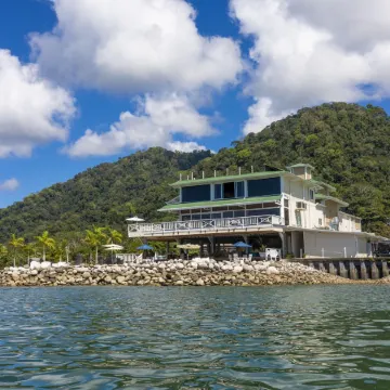 Amaka Ocean Living Lodge