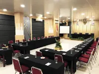 Grand Sari Hotel