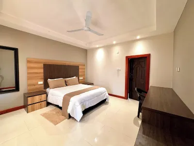 The Ridge Grandstay Hotels near Mutanda Falls
