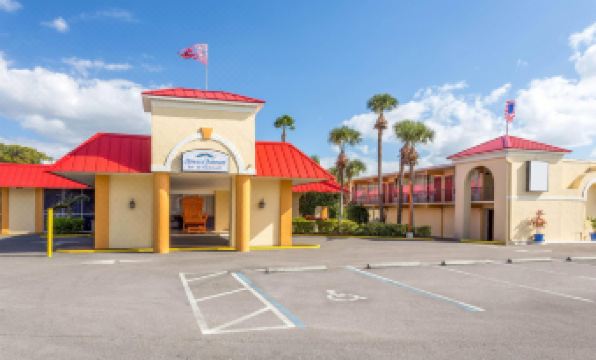 Howard Johnson by Wyndham Lakeland