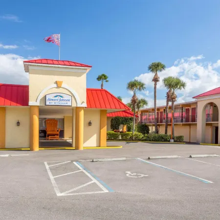 Howard Johnson by Wyndham Lakeland