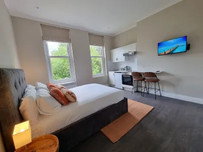 The Ivy Apartments