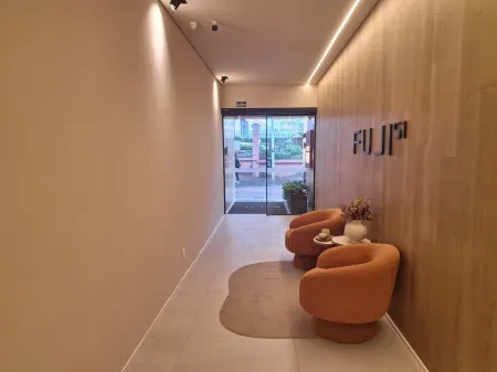 Fuji by Xtay Florianópolis - Estúdios Aconchegantes e Completos No Centro Sul Отели рядом с достопримечательностью «CentroSul - Centro de Convencoes de Florianopolis»