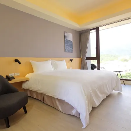 KET HOTEL Отели рядом с достопримечательностью «Станция Yuli»