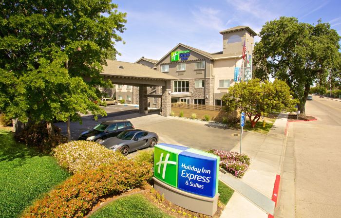 Holiday Inn Express & Suites PASO ROBLES by IHG