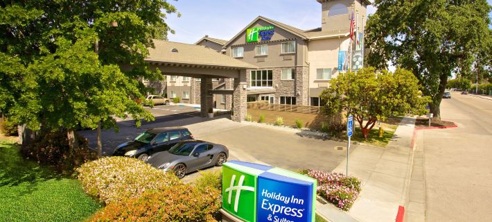 Holiday Inn Express & Suites PASO ROBLES by IHG Hotels in Paso Robles