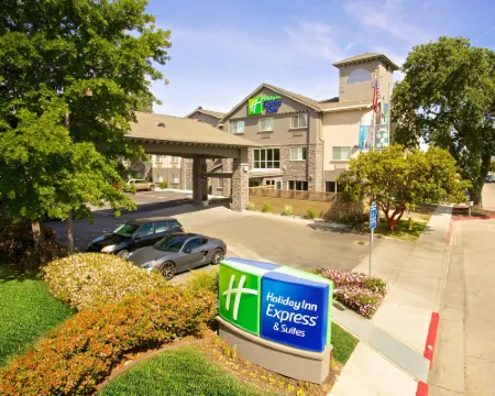 Holiday Inn Express & Suites PASO ROBLES by IHG Hotels in Paso Robles