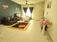 EduStay Lofts - Cyber University Circle Hotels near Anjung Floria