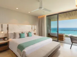The Club at Solaz Luxury Villas