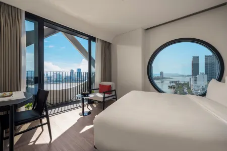 Caro Premium Danang Hotel