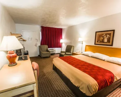 Travelodge by Wyndham Gainesville Отели в г. Гейнсвилл