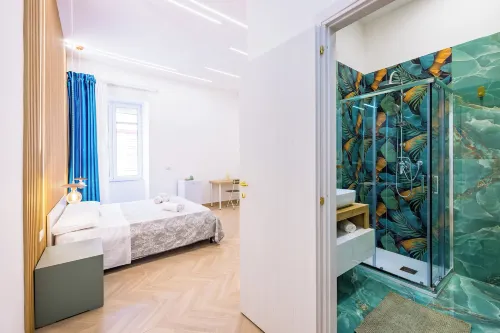 Essentia Home