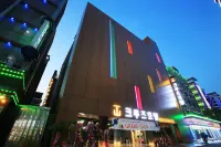 Wolgot Cruise Hotels in 