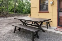 Spacious 3BR House With Firepit & Grill, Near Beach Hotel a Hobart