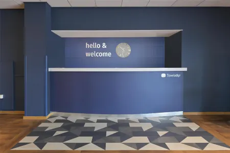 Travelodge London Ilford Отели в г. Редбридж