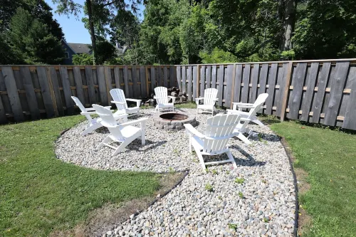 6-bedroom vacation home just a 5-minute walk to Lake Michigan