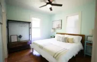 The Sunny Bungalow