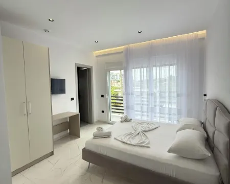 Maison Apartments Hotéis em Vlore