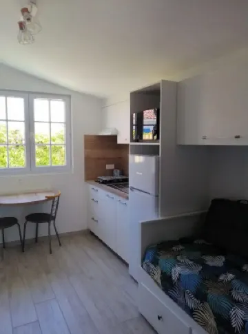 Pleasant renovated studio