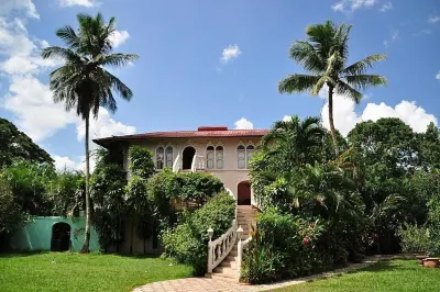 Banana Bank Lodge Hotel di 