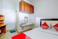Hotel O 77 Guesthouse - 2-Star