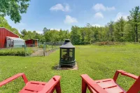 Cozy Holland Studio w/ Deck Near Lake Michigan! Hotels in Ganges Township