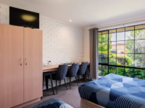 Bristol Hill Motor Inn Hotels in Maryborough