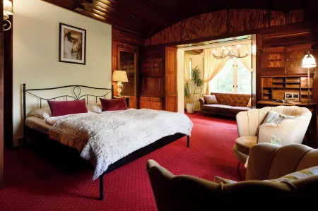 Hotel & Garden U Holubů Отели в г. Фридек-Мистек