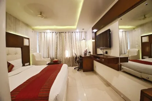 Hotel Diamond Plaza Hôtels à : Chandigarh