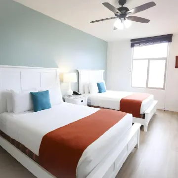 卡梅爾海濱飯店 Mt. Olive Lutheran Church附近的飯店