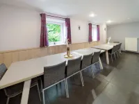 Charming Cottage with Hot Tub & Sauna, High Fens