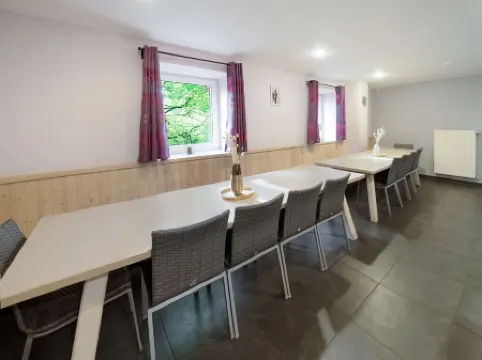 Charming Cottage with Hot Tub & Sauna, High Fens