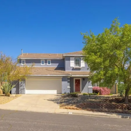 Nice remodeled House for rent in West side of Palmdale