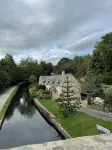 Stunning Canal Side Listed Cottage in the heart of Llangollen Hotels near Berwyn Llangollen Railway Station
