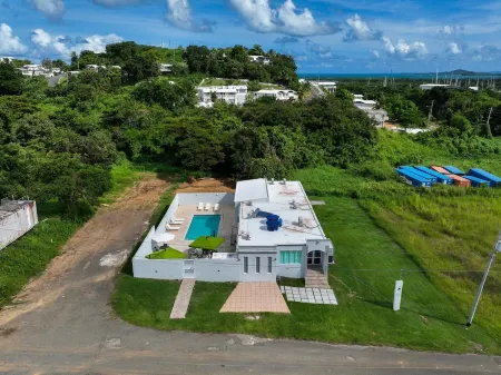 Friends & Family Getaway Villa