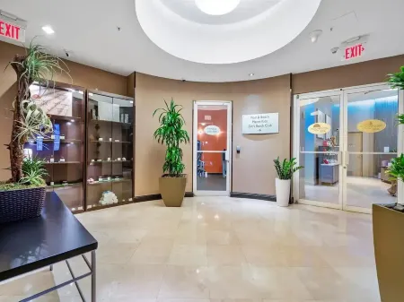 SUNNY ISLES MIAMI - Beach Front Resort