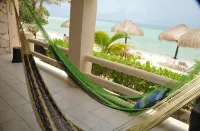 Condo Mirage # 2 by Ecobeaches